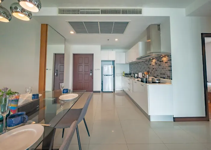 Apartment Prime 11, High Floor Over Pool, 2 Bedroom 2 Balcony Bangkok