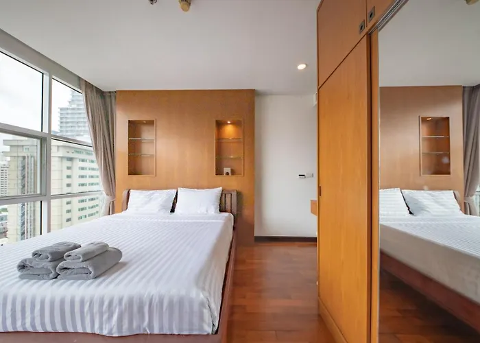 Prime 11, High Floor Over Pool, 2 Bedroom 2 Balcony Bangkok